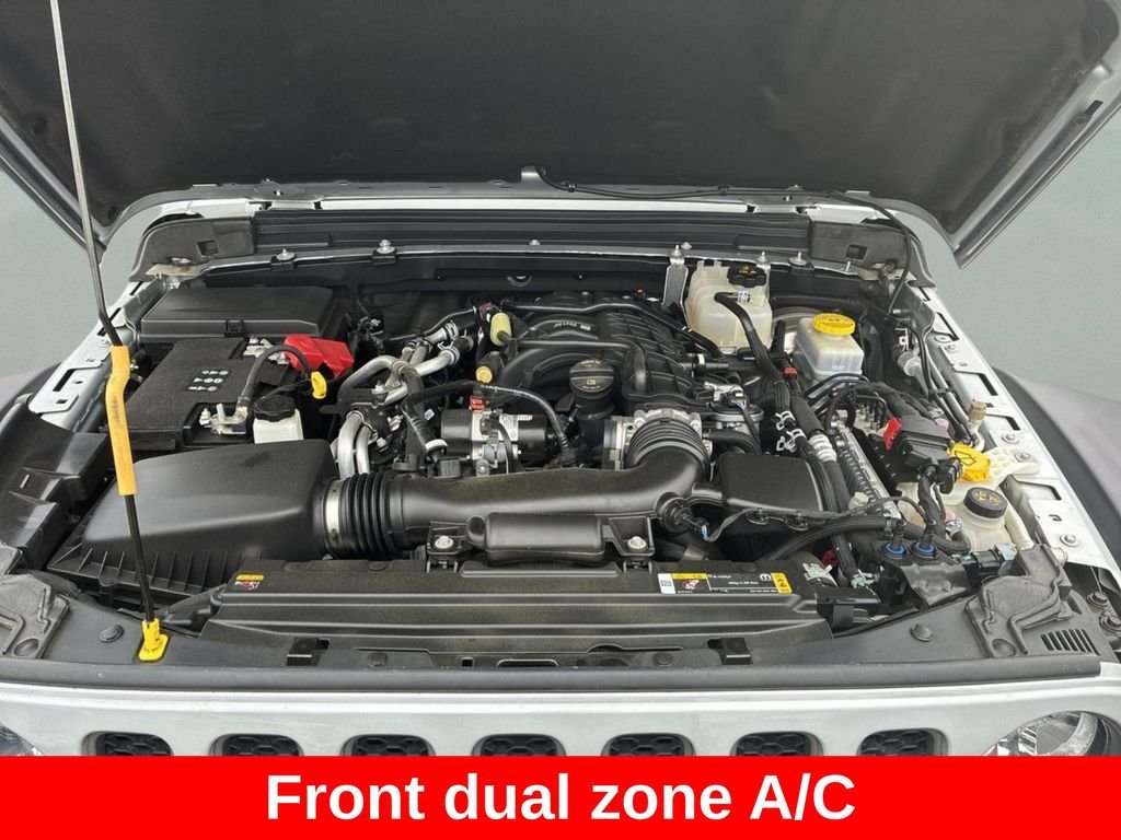 Used 2023 Silver Jeep Rubicon image 14
