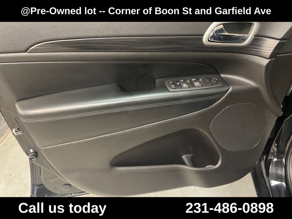 Used 2021 Black Jeep Laredo X image 15