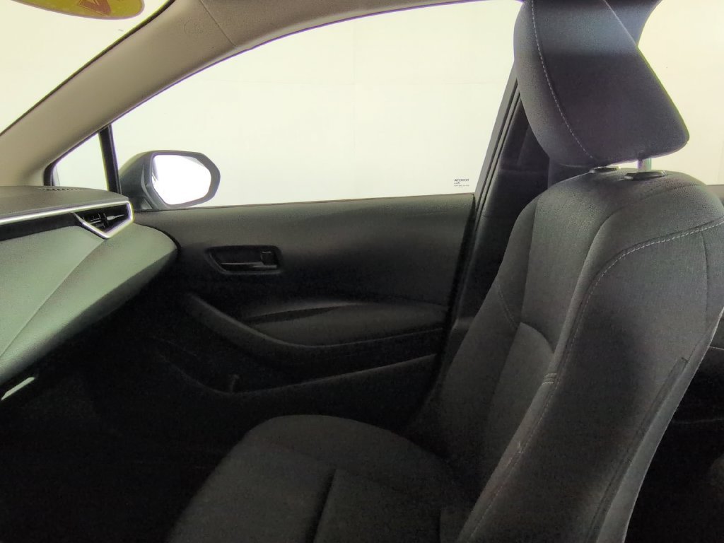 2024 Toyota Corolla LE - Photo 28