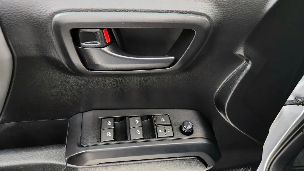 2022 Toyota Tacoma SR - Photo 23