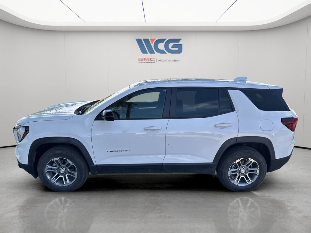 Used 2025 Summit White GMC Elevation image 6