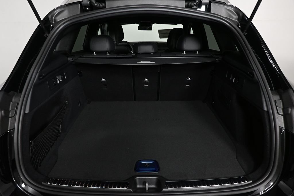 New 2026 Black Mercedes-Benz GLC 300 image 29