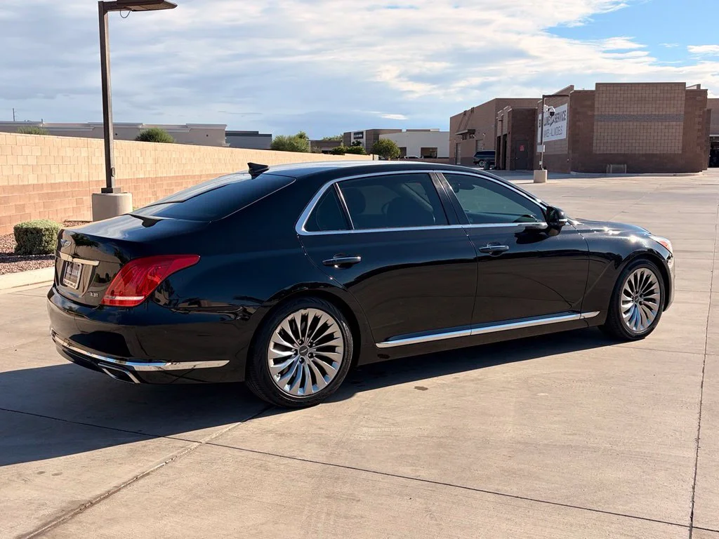 Used 2017 Caspian Black Genesis 3.3T Premium image 6