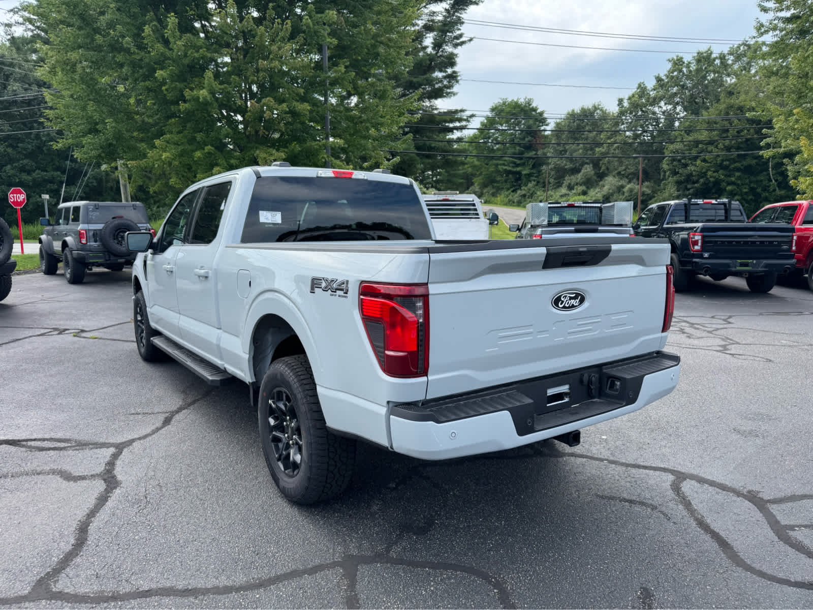 New 2026 Avalanche Ford XLT image 3