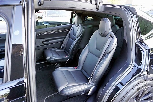 Used 2022 Black Tesla Plaid image 21