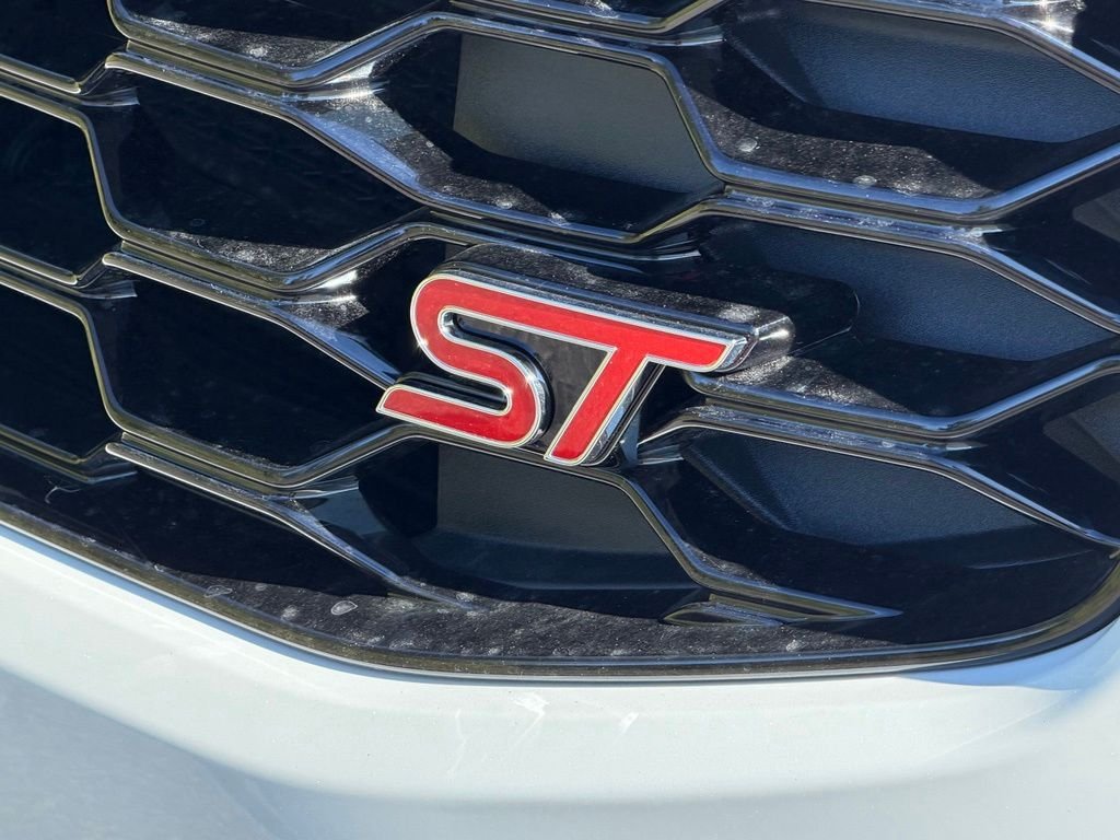 New 2027 Star White Metallic Tri-Coat Ford ST image 34