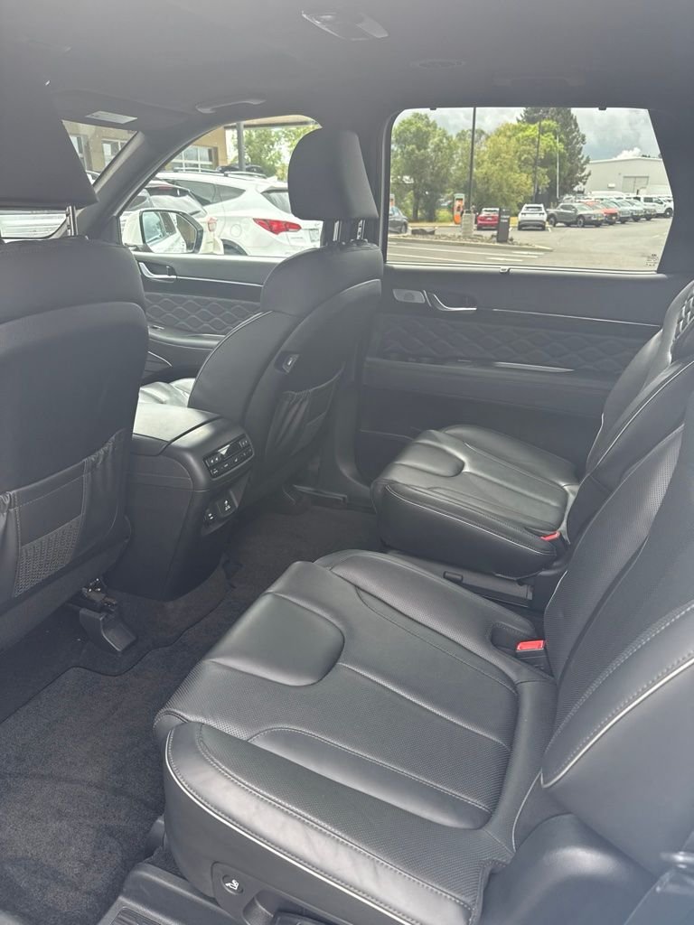 Used 2022 Hyper White Hyundai Calligraphy image 10