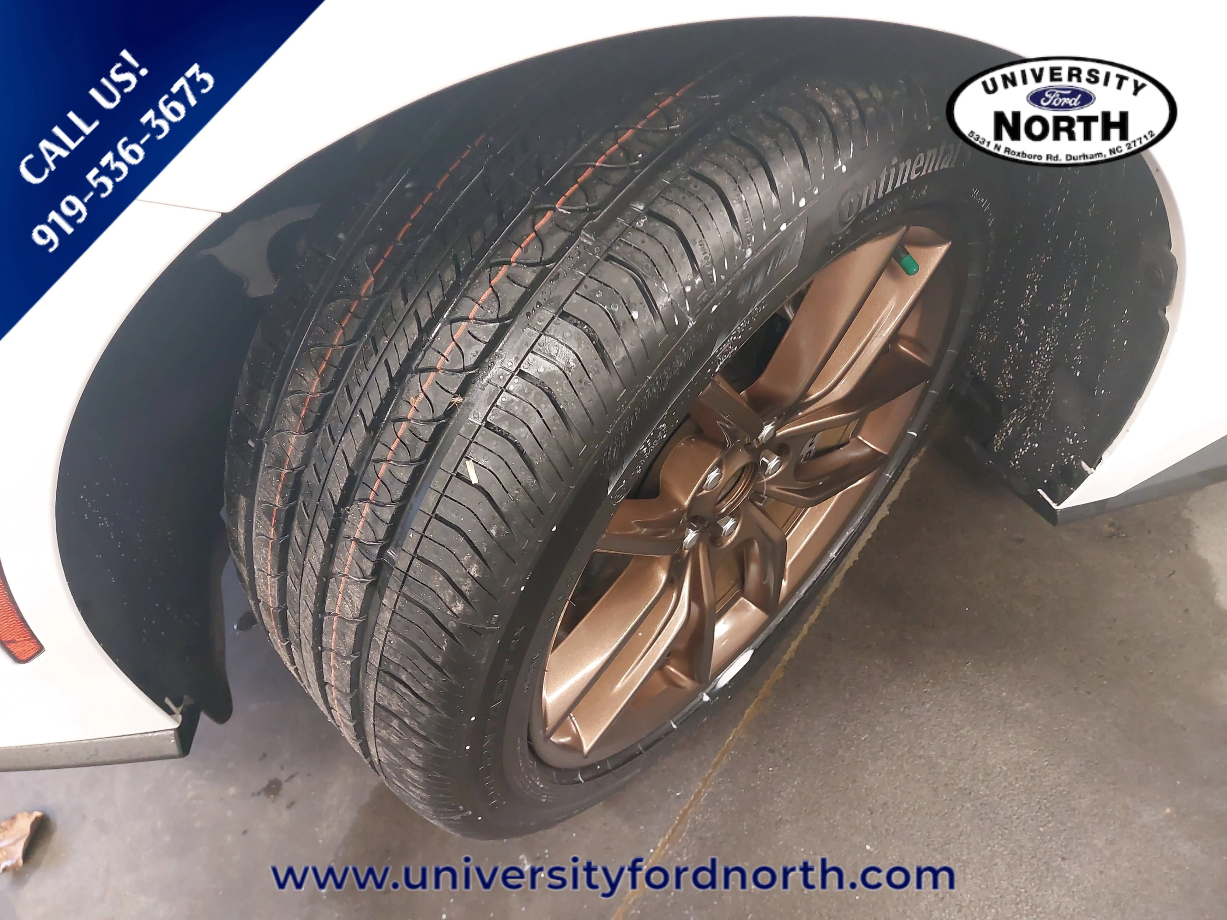 Used 2024 Oxford White Ford GT Premium image 30