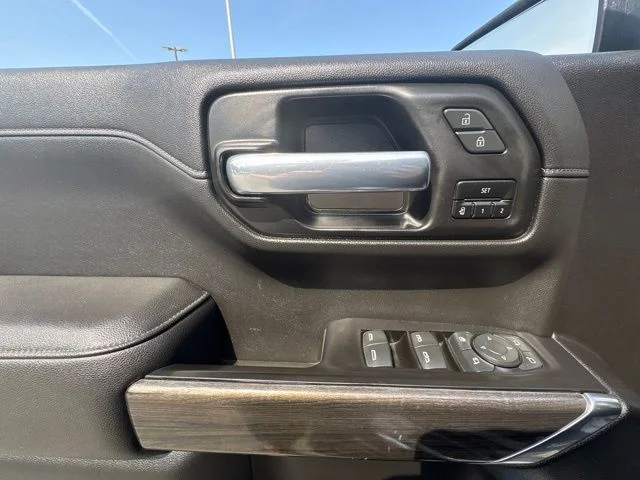 Used 2021 White Chevrolet LTZ image 13