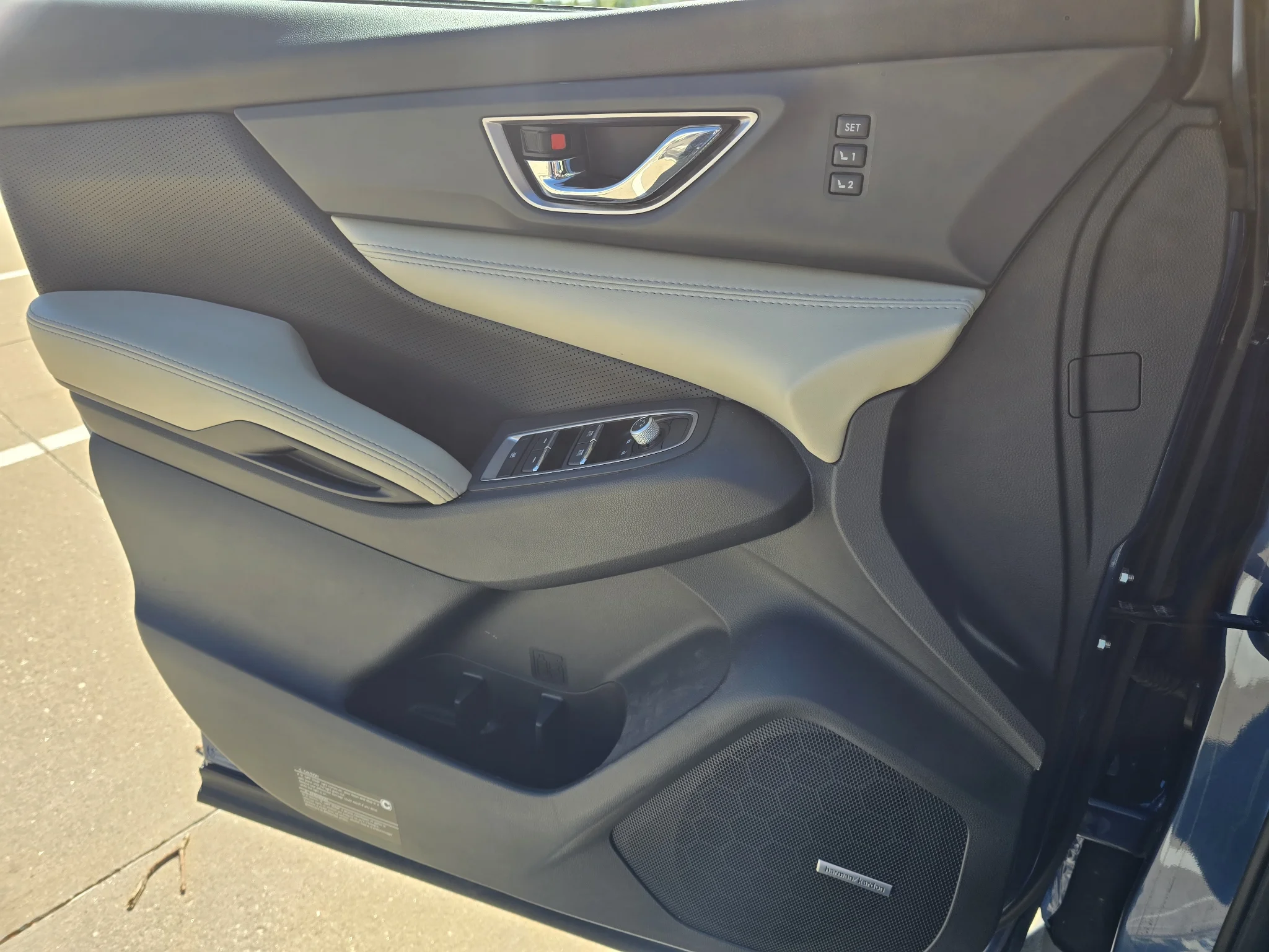 Used 2020 Abyss Blue Pearl Subaru Limited image 18