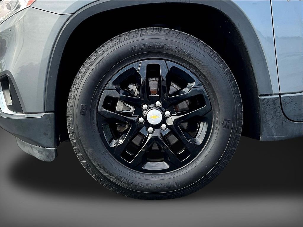 Used 2020 Gray Chevrolet LT image 35