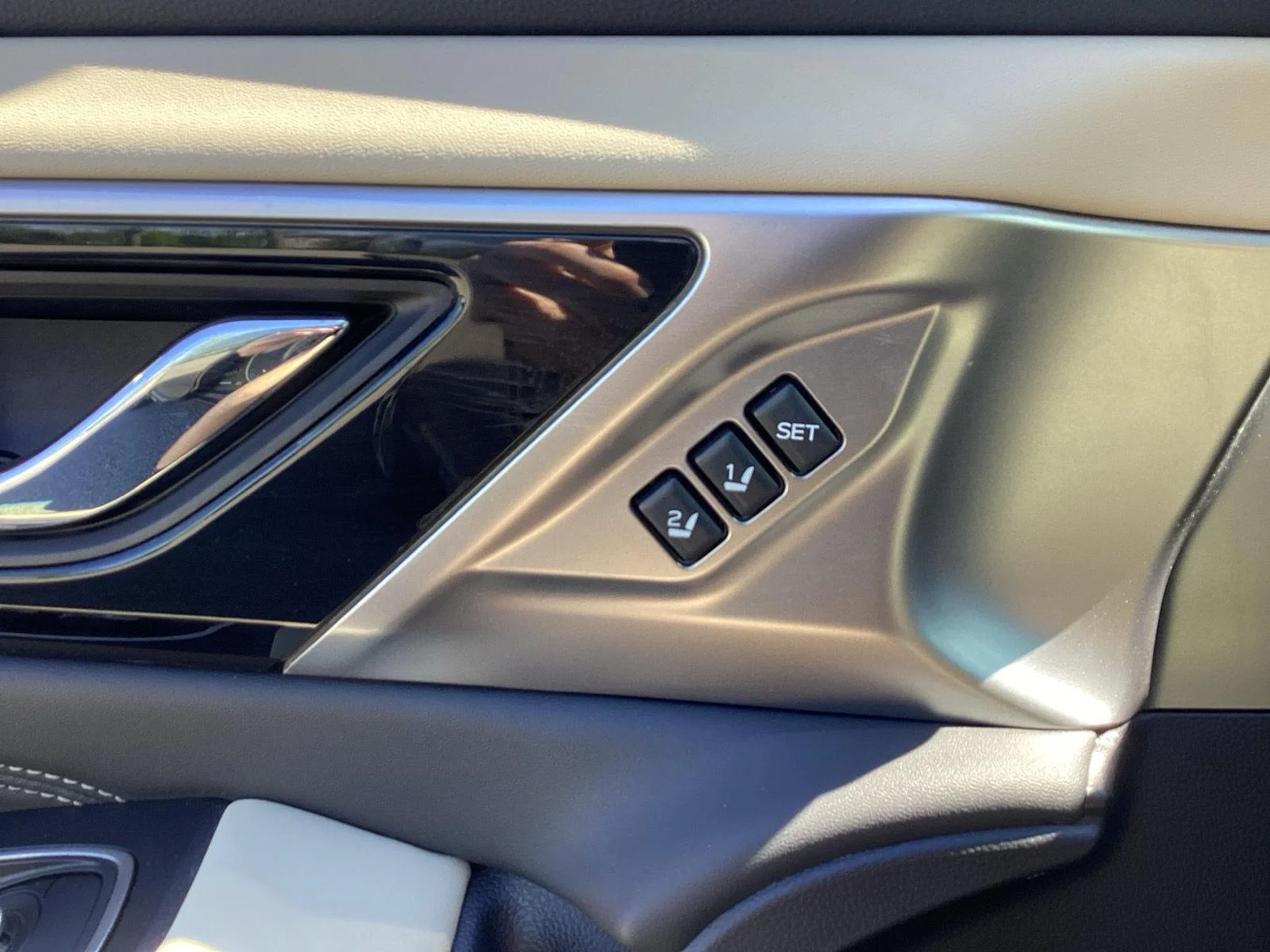 Used 2021 Brilliant Bronze Metallic Subaru Limited image 18