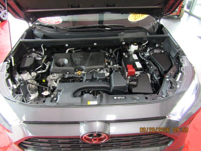 Used 2024 Magnetic Gray Metallic Toyota XLE image 31