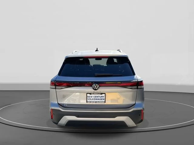 New 2026 Silver Volkswagen 2.0T SE image 4