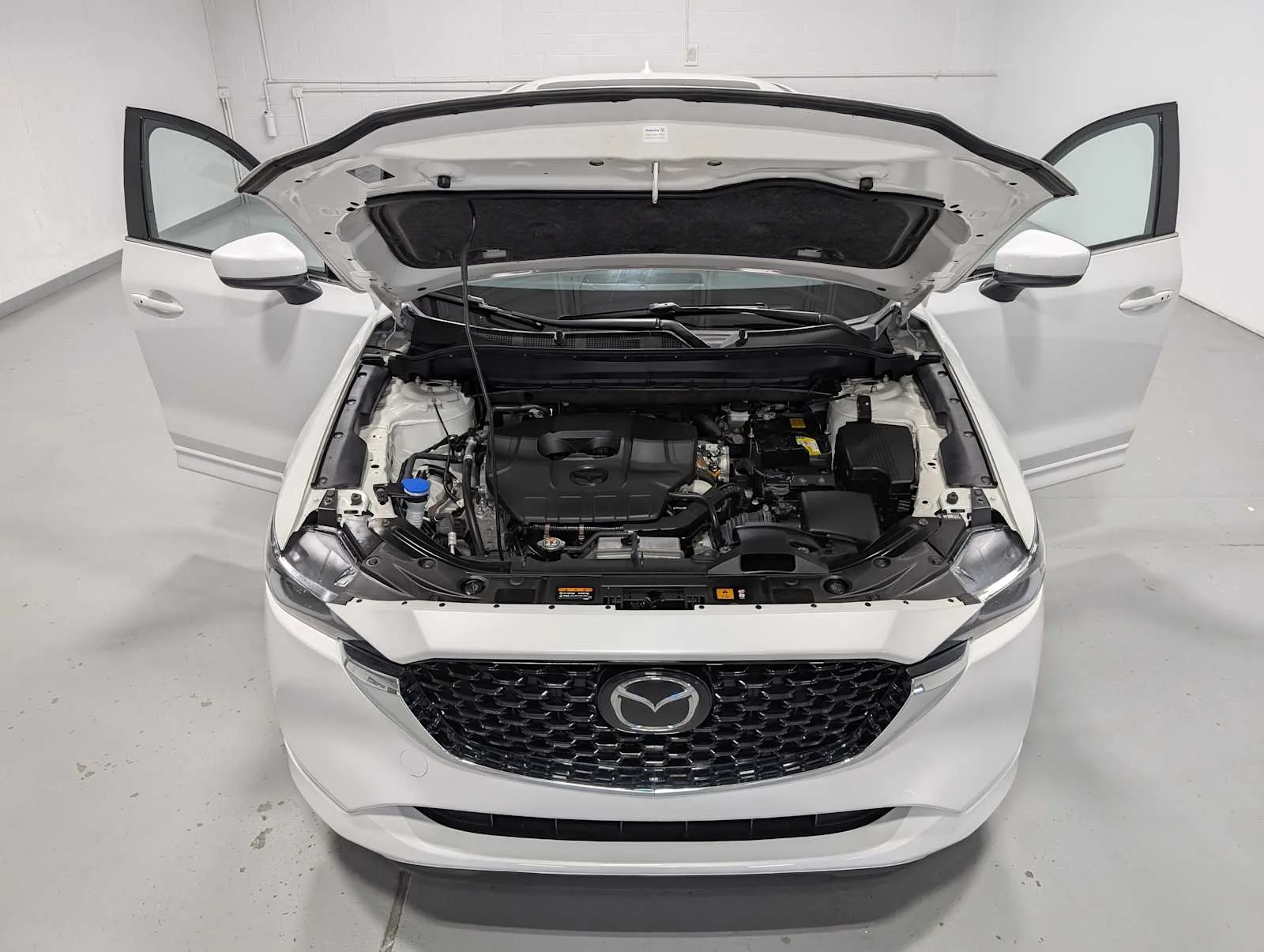 Certified Used 2024 Rhodium White Metallic Mazda 2.5 S Premium Package image 13