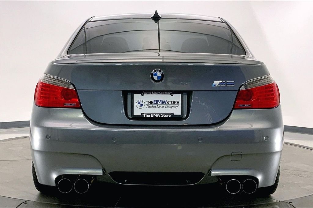 Used 2008 Space Gray Metallic BMW  image 3