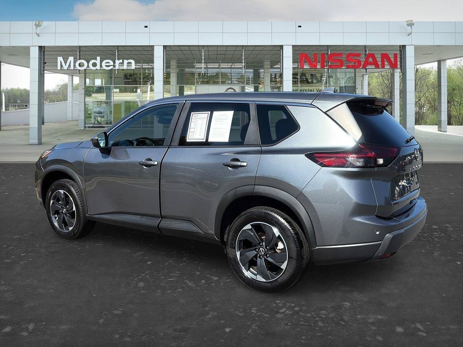 Used 2024 Gun Metallic Nissan SV image 3