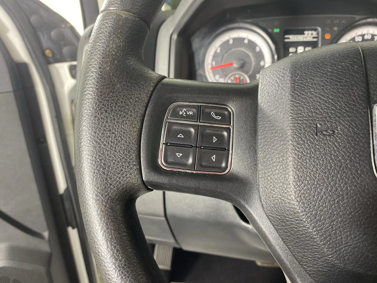 Used 2017 Bright White Clearcoat Ram Tradesman image 15