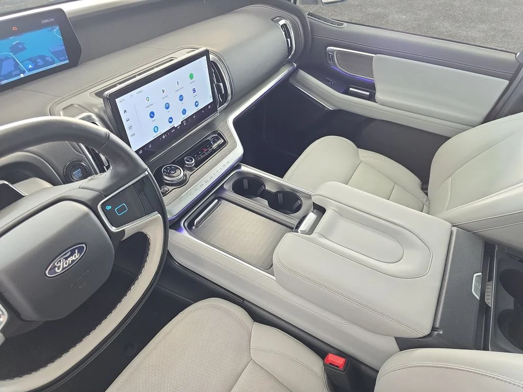 Used 2025 Agate Black Metallic Ford Platinum image 26