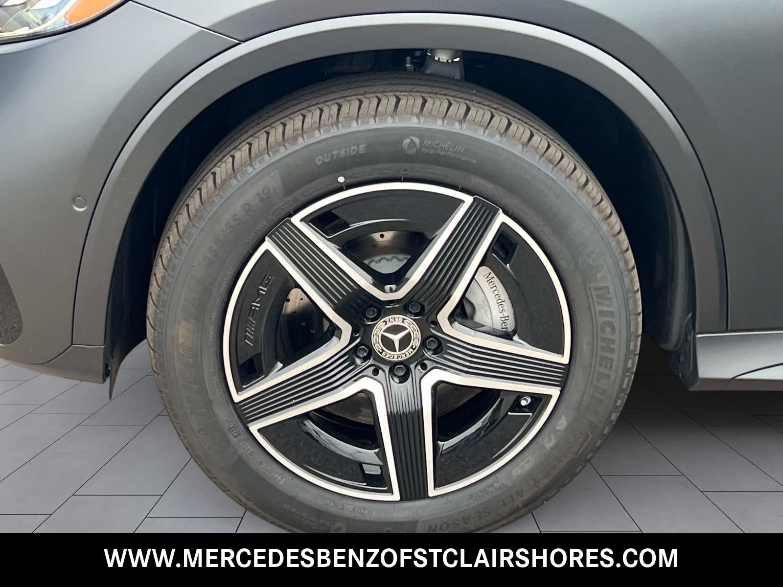 New 2026 MANUFAKTUR exclusive graphite grey magno Mercedes-Benz GLC 300 image 11