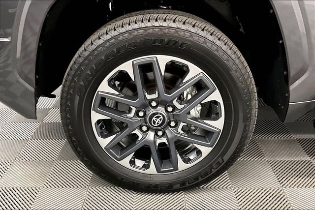 2025 Toyota Tundra Limited - Photo 10