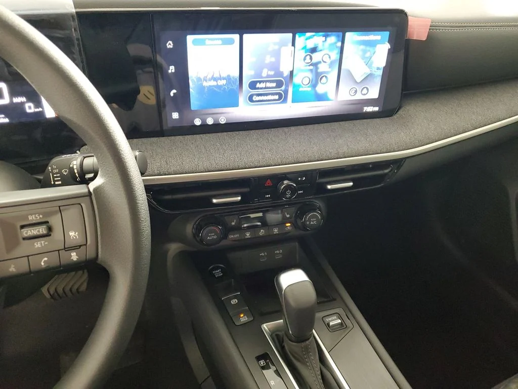 2026 Nissan KICKS SV - Photo 18