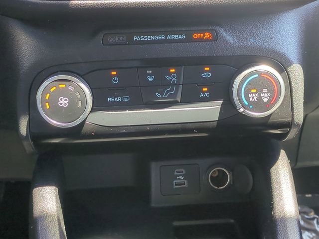 Used 2021 White Ford SE image 18