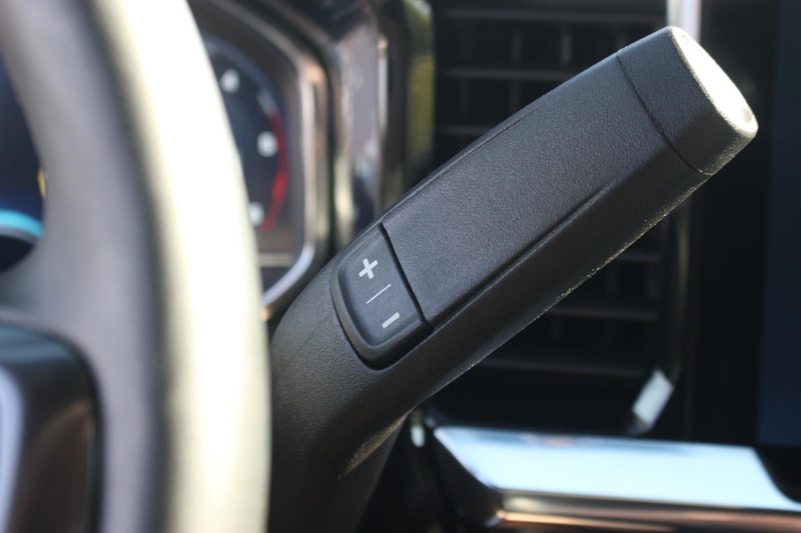 Used 2025 Black Chevrolet High Country image 30