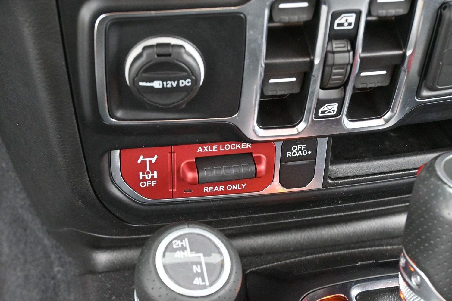 Used 2022 Black Jeep Mojave image 22