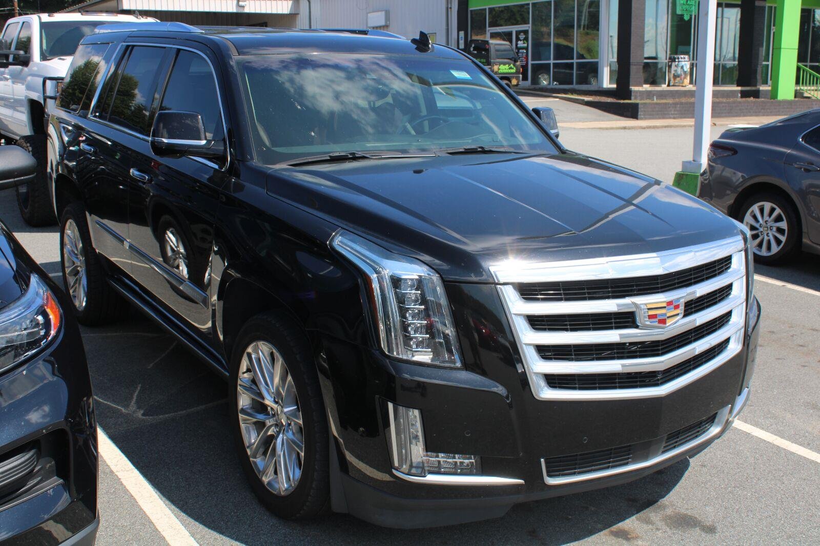 Used 2019 Black Raven Cadillac Premium Luxury image 3