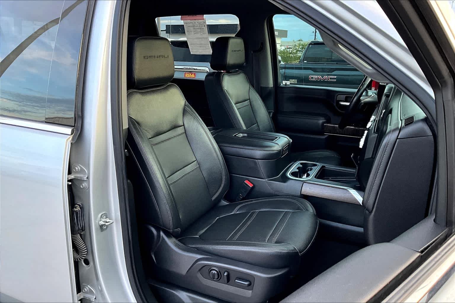 Used 2022 Quicksilver Metallic GMC Denali image 8