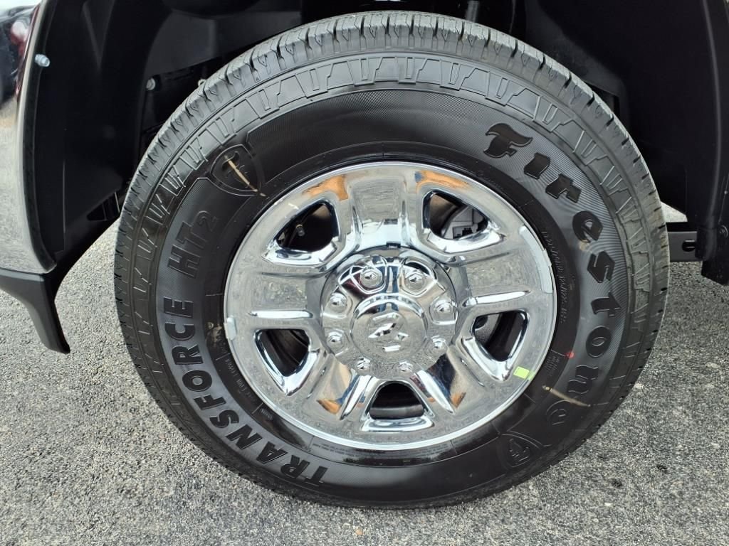 New 2025 Bright White Clear-Coat Exterior Paint RAM Tradesman image 9