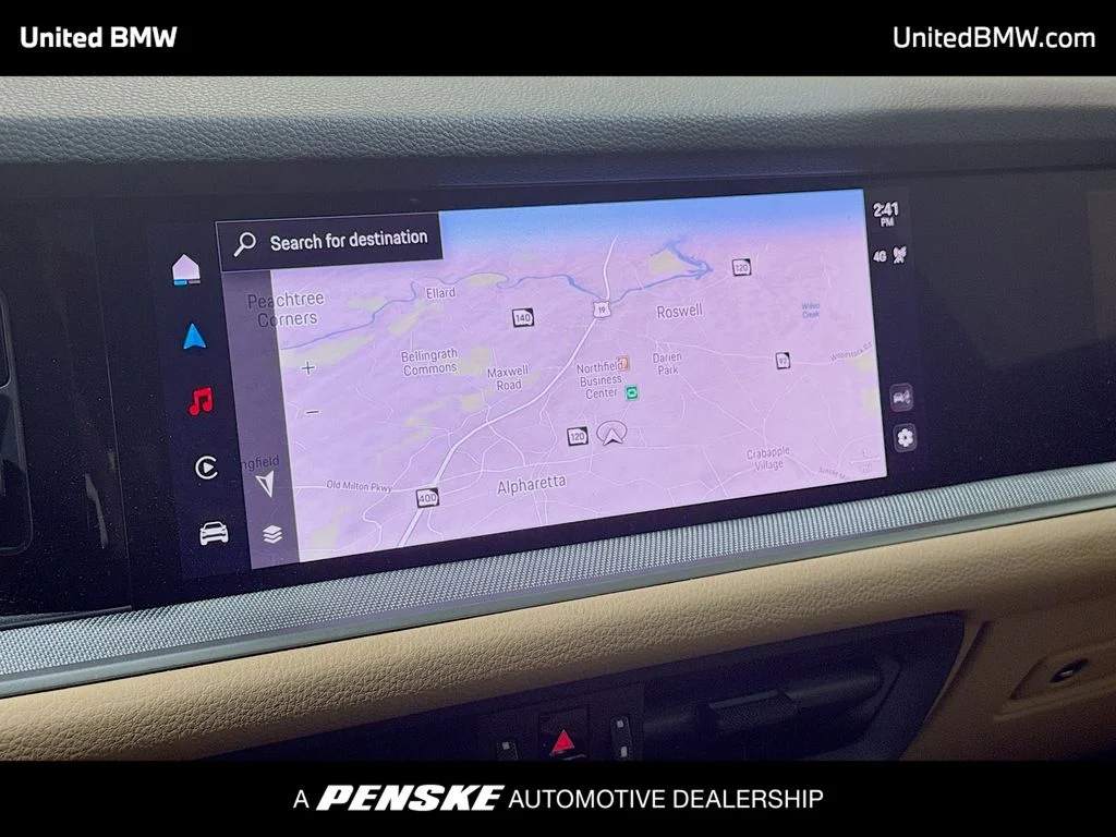 Used 2025  Porsche  image 10