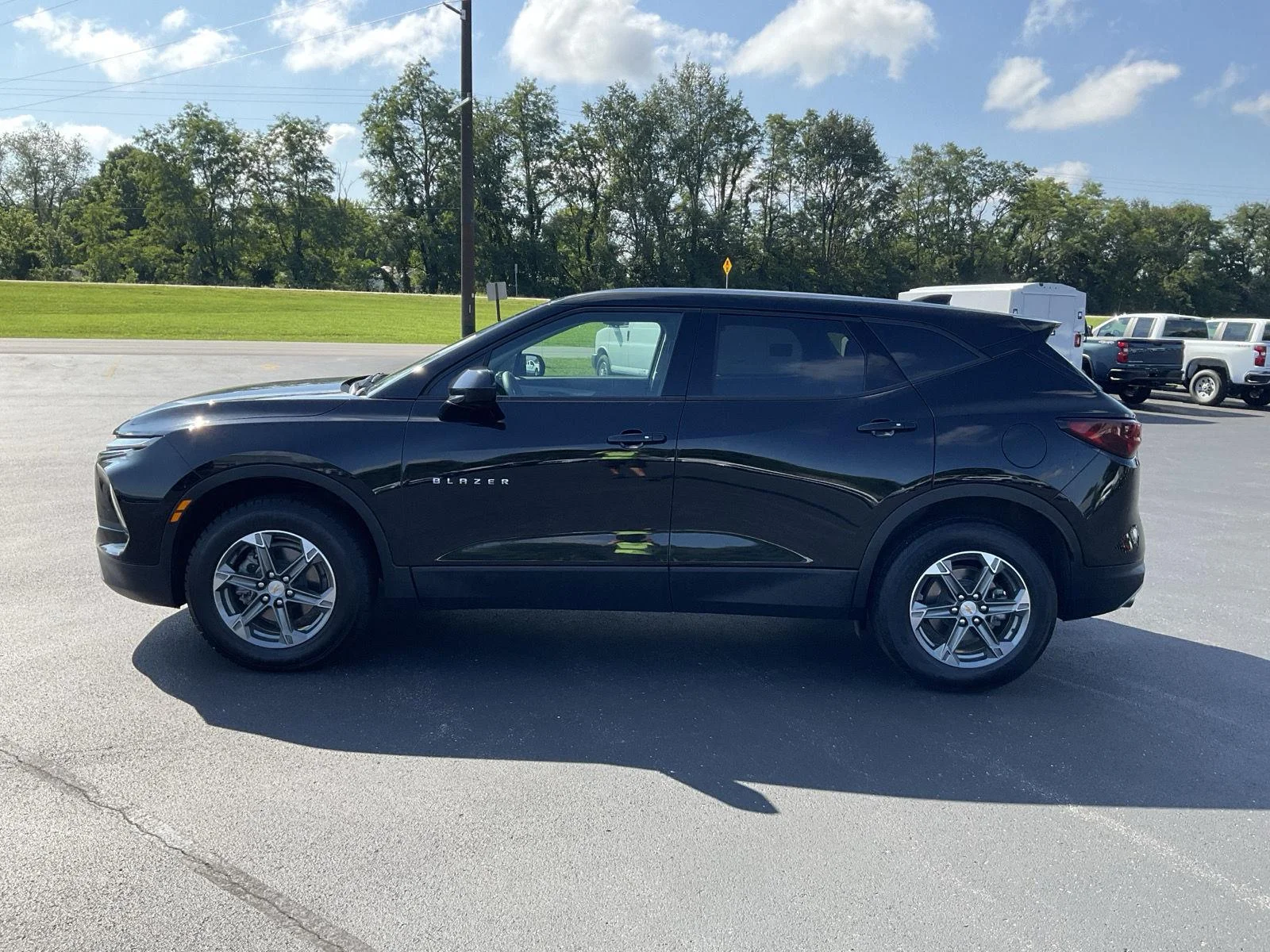 Used 2025 Black Chevrolet LT image 4