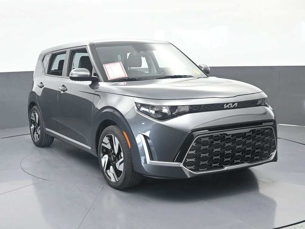 Used 2024 Gravity Gray Kia GT-Line image 8