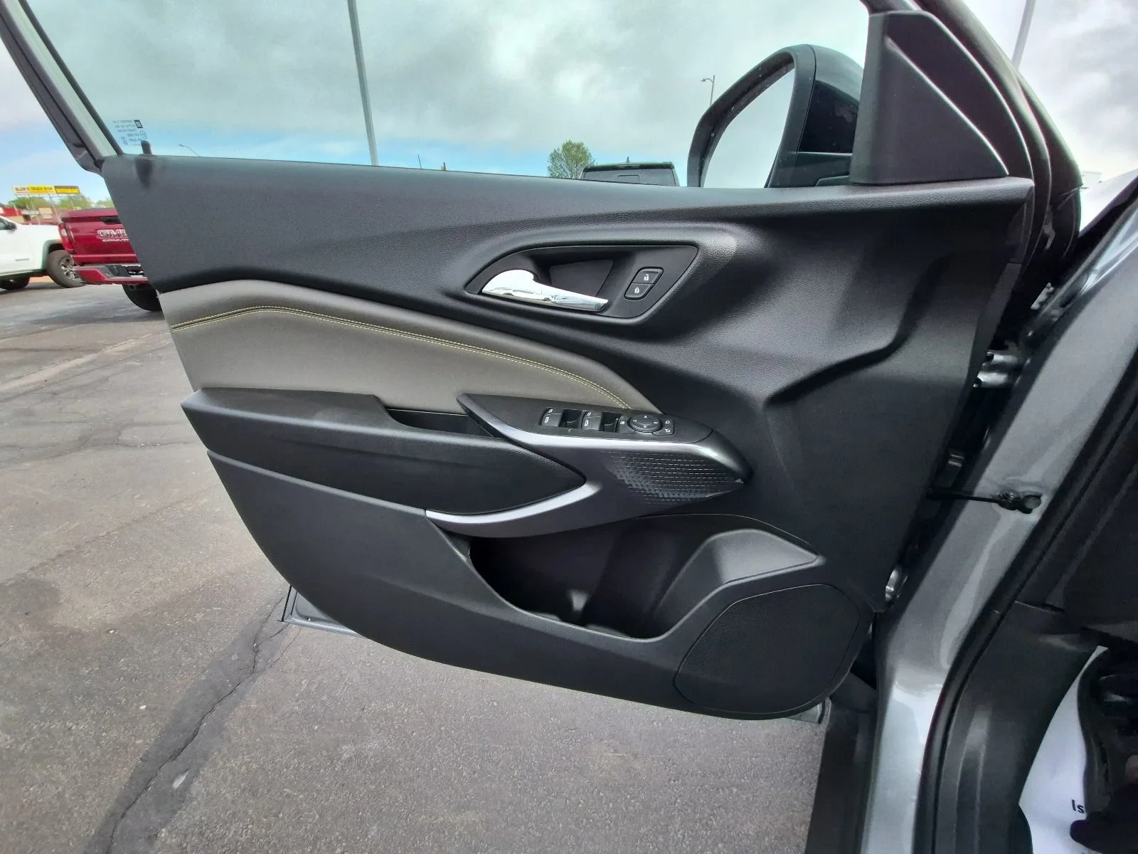 2026 Chevrolet Trax Activ - Photo 26