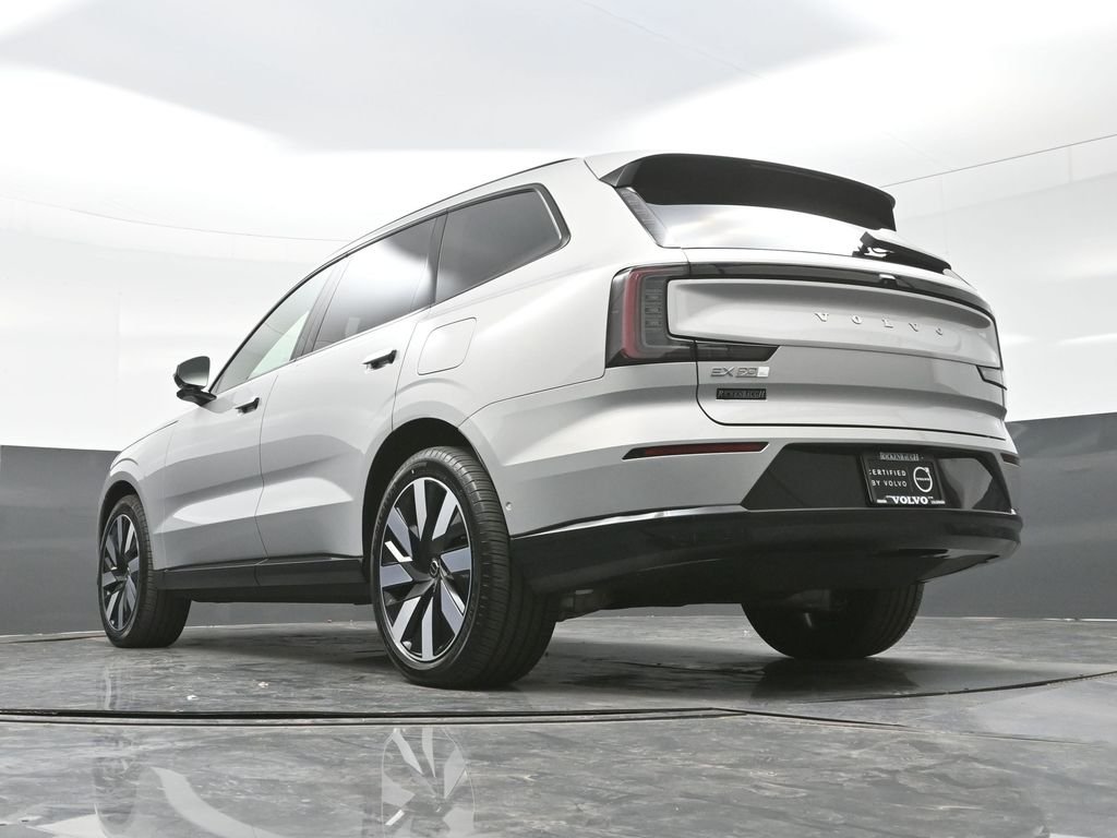 2025 Volvo EX90 Ultra - Photo 24