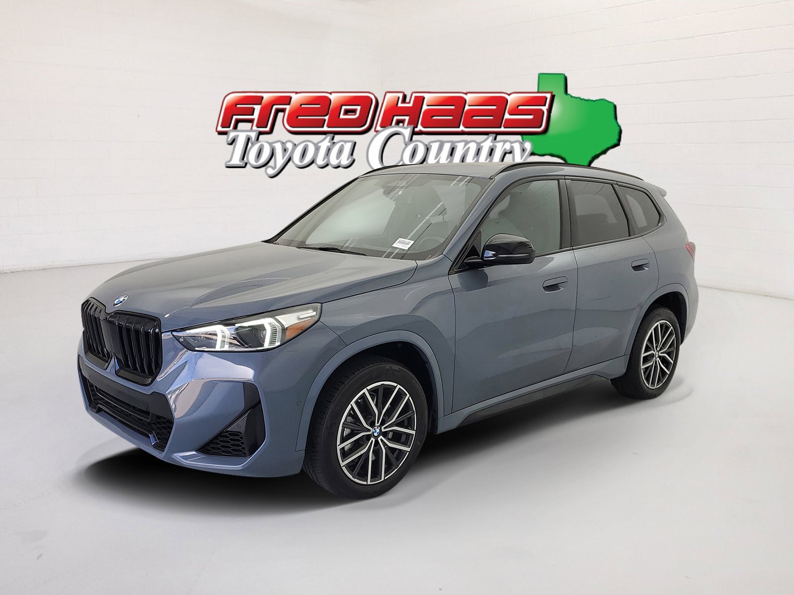 2023 BMW X1 28i