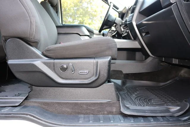 Used 2016 White Ford XLT image 44