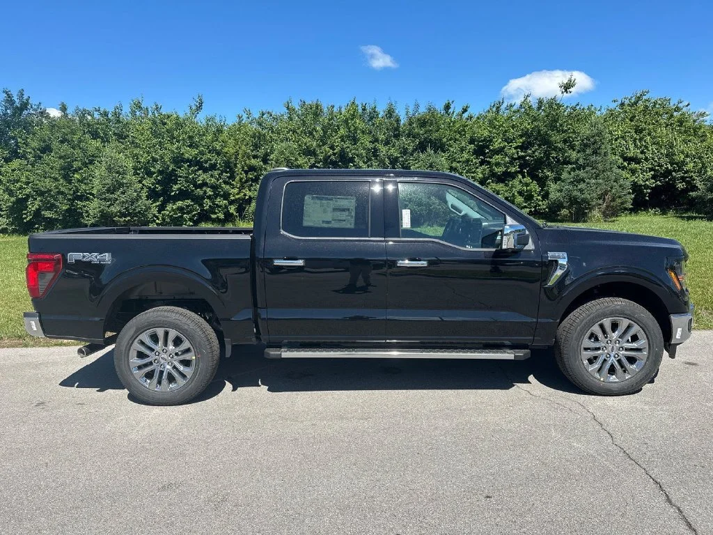 New 2026 Black Ford XLT image 8