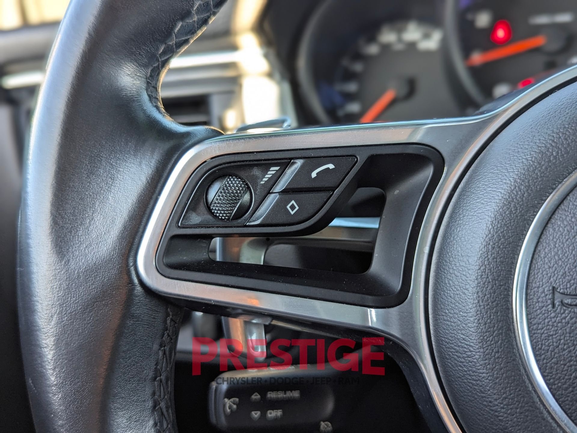 Used 2021 White Porsche Base image 18