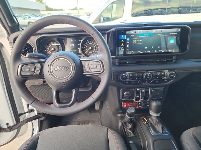 Used 2024 White Jeep Rubicon image 11