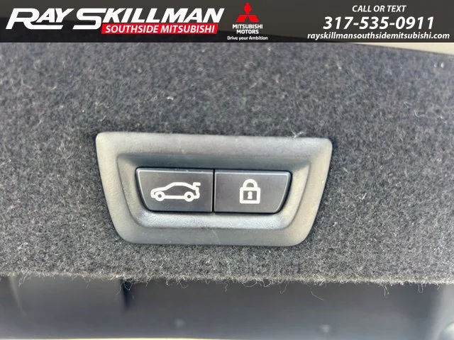 Used 2016 White BMW 750i xDrive image 19