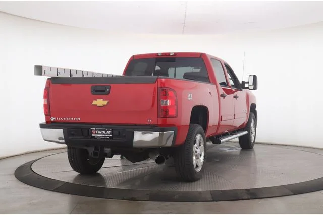Used 2014 Red Chevrolet LT image 7