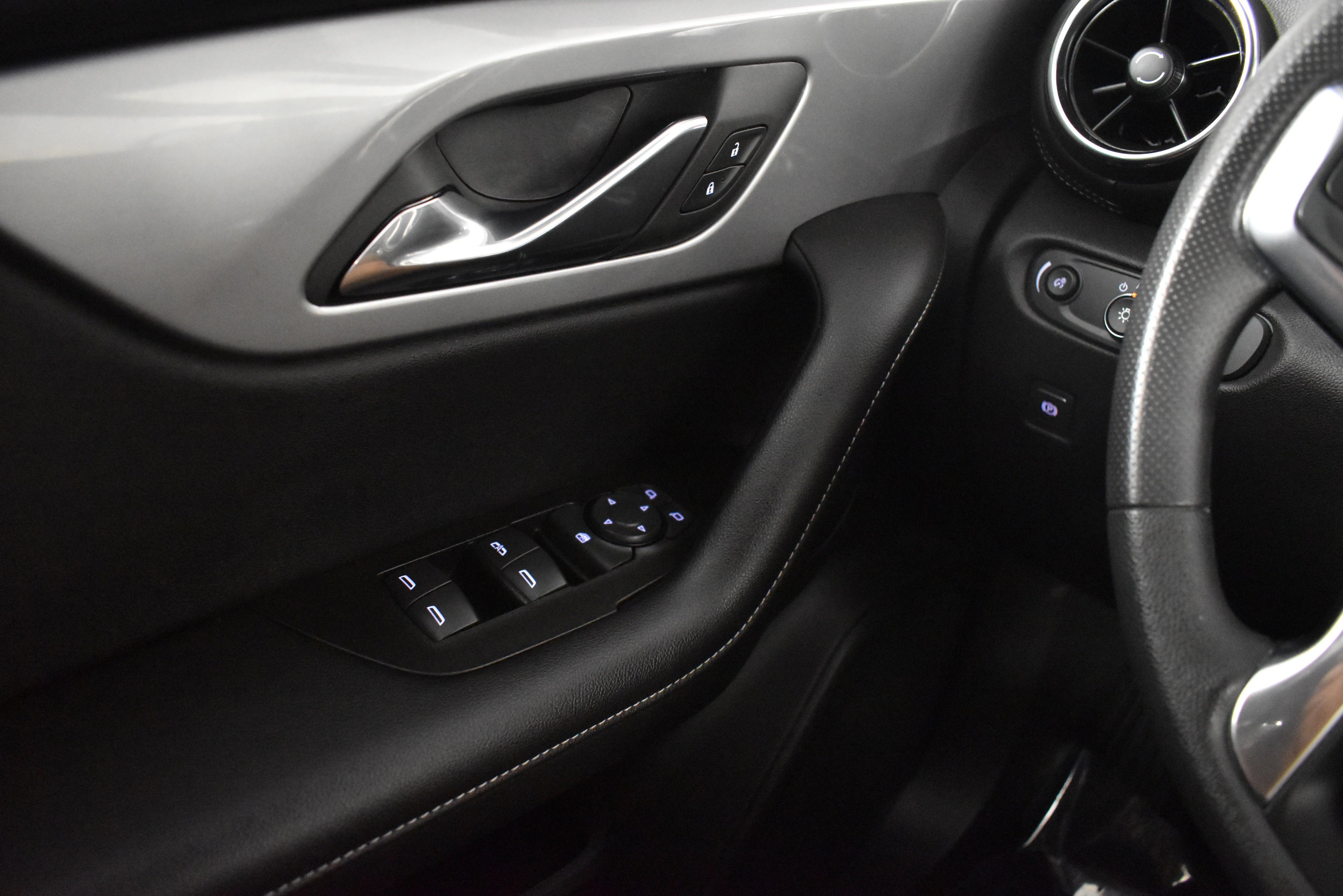 2025 Chevrolet Blazer 2LT - Photo 35