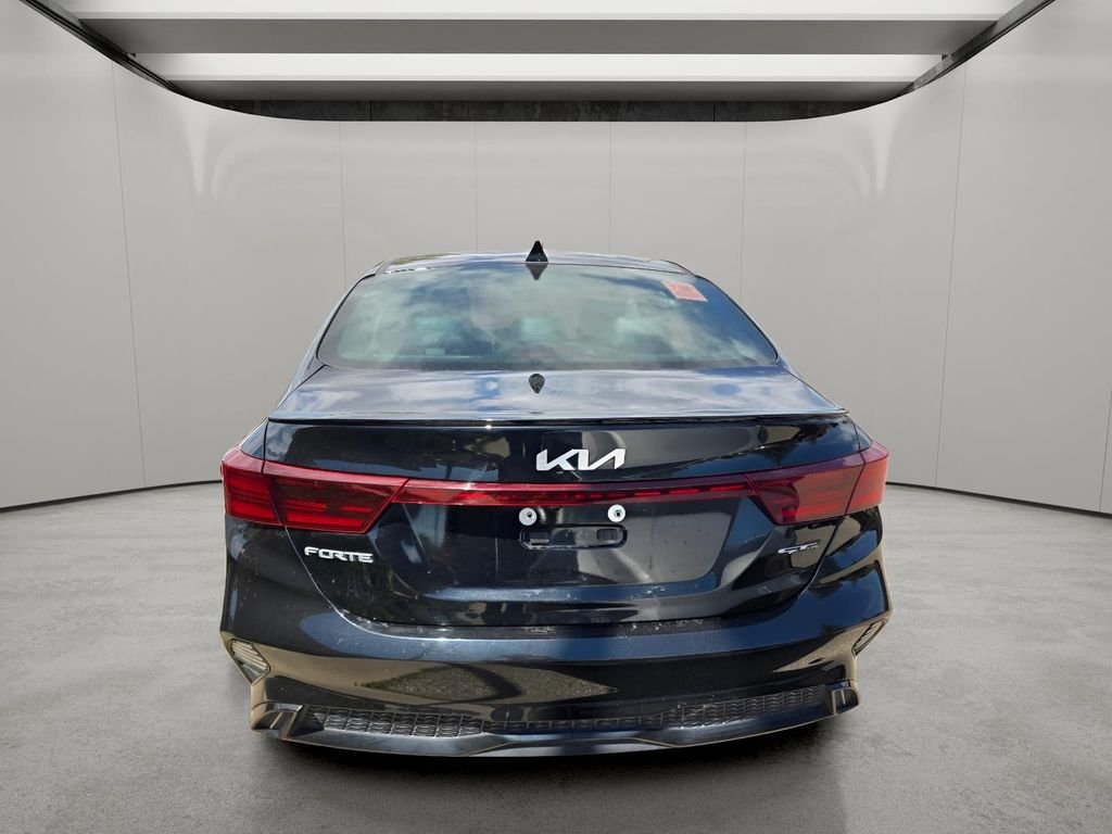 Used 2024 Aurora Black Kia GT-Line image 8