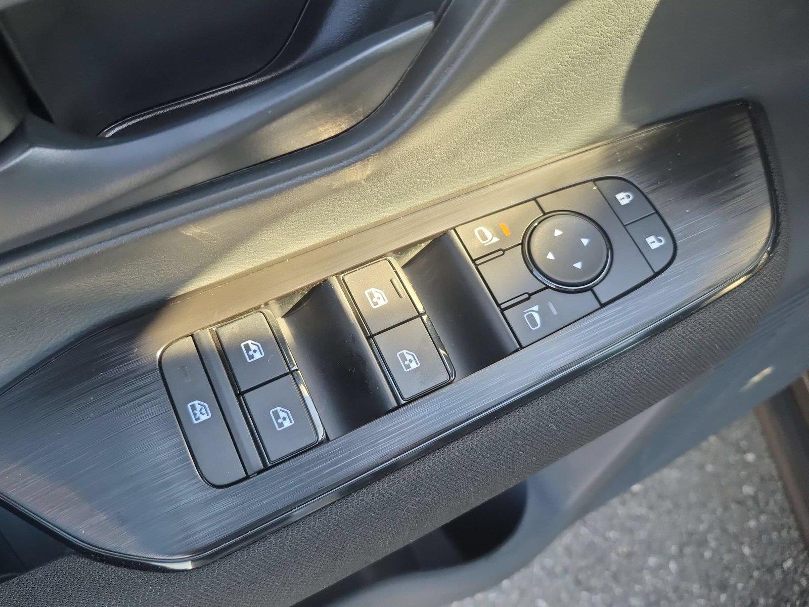 New 2027 Canyon Bronze Metallic Nissan S image 15