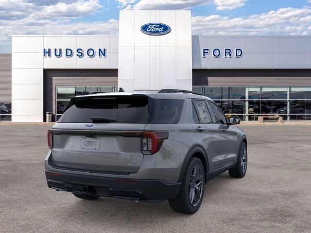 New 2026 Carbonized Gray Metallic Ford ST-Line image 8