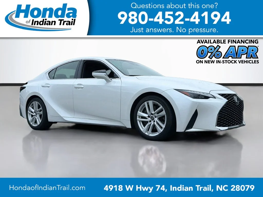 Used 2024 White Pearl Lexus 300 image 1