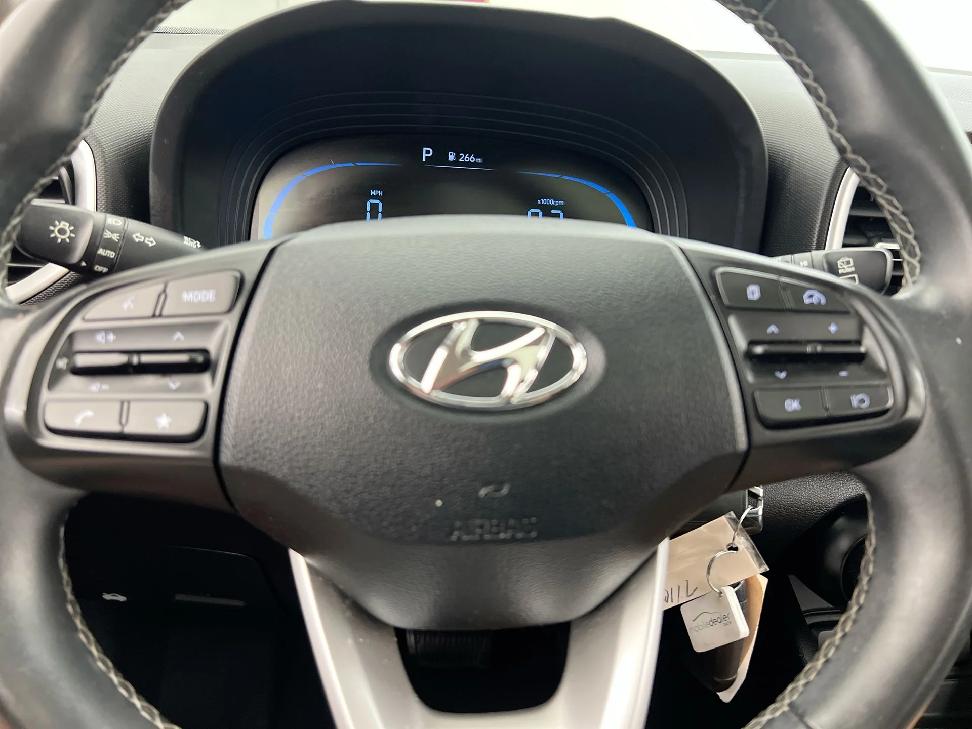 Used 2023 White Hyundai SEL image 28